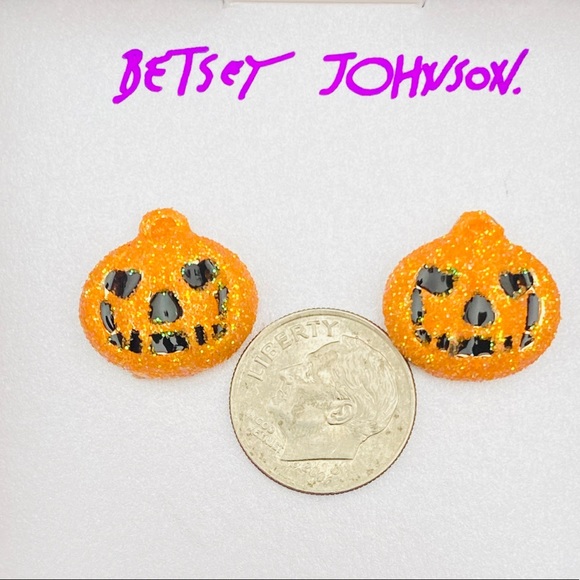 New Betsey Johnson Pumpkin Stud Earrings 🎃 - Picture 7 of 8